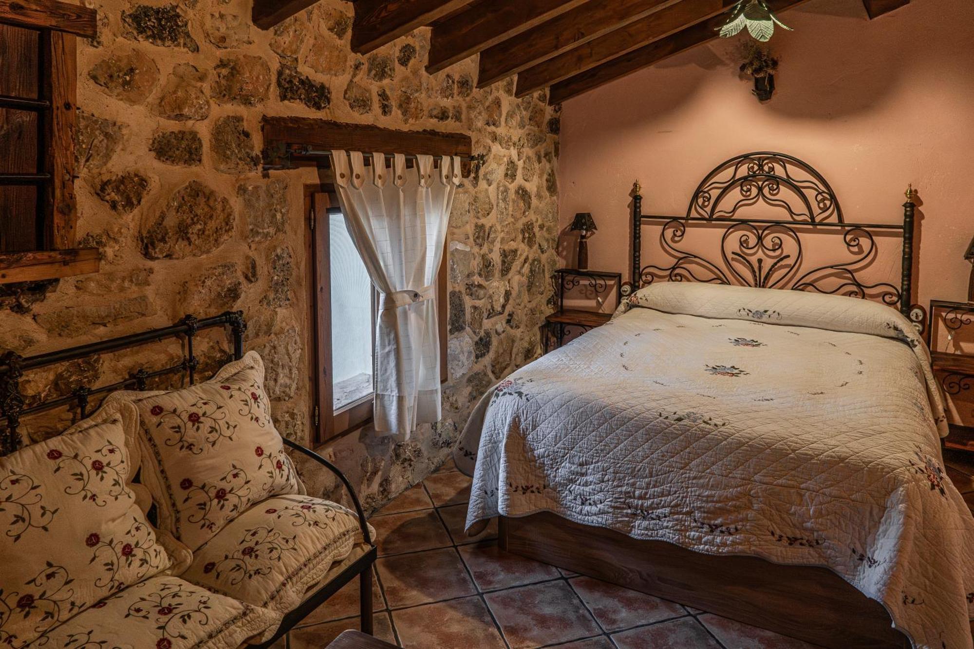 Casas Rurales Chon Alto Tajo Пералехос-де-лас-Тручас Экстерьер фото
